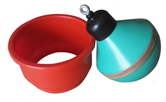 Il PVC dello scolo del concime DN315 tappa diritto tramite il tappo di scarico degli accessori dell'azienda agricola di maiale della bolla